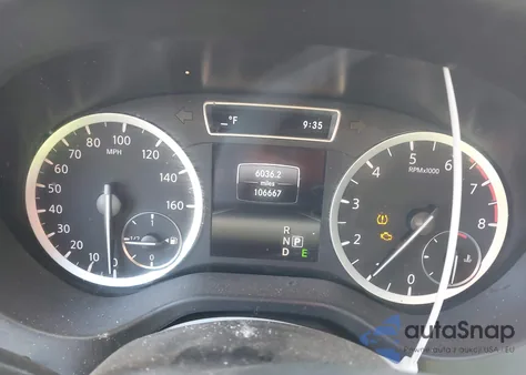 2017 Infiniti Qx30 Sport z USA, uszkodzony, nr VIN SJKCH5CP3HA034044